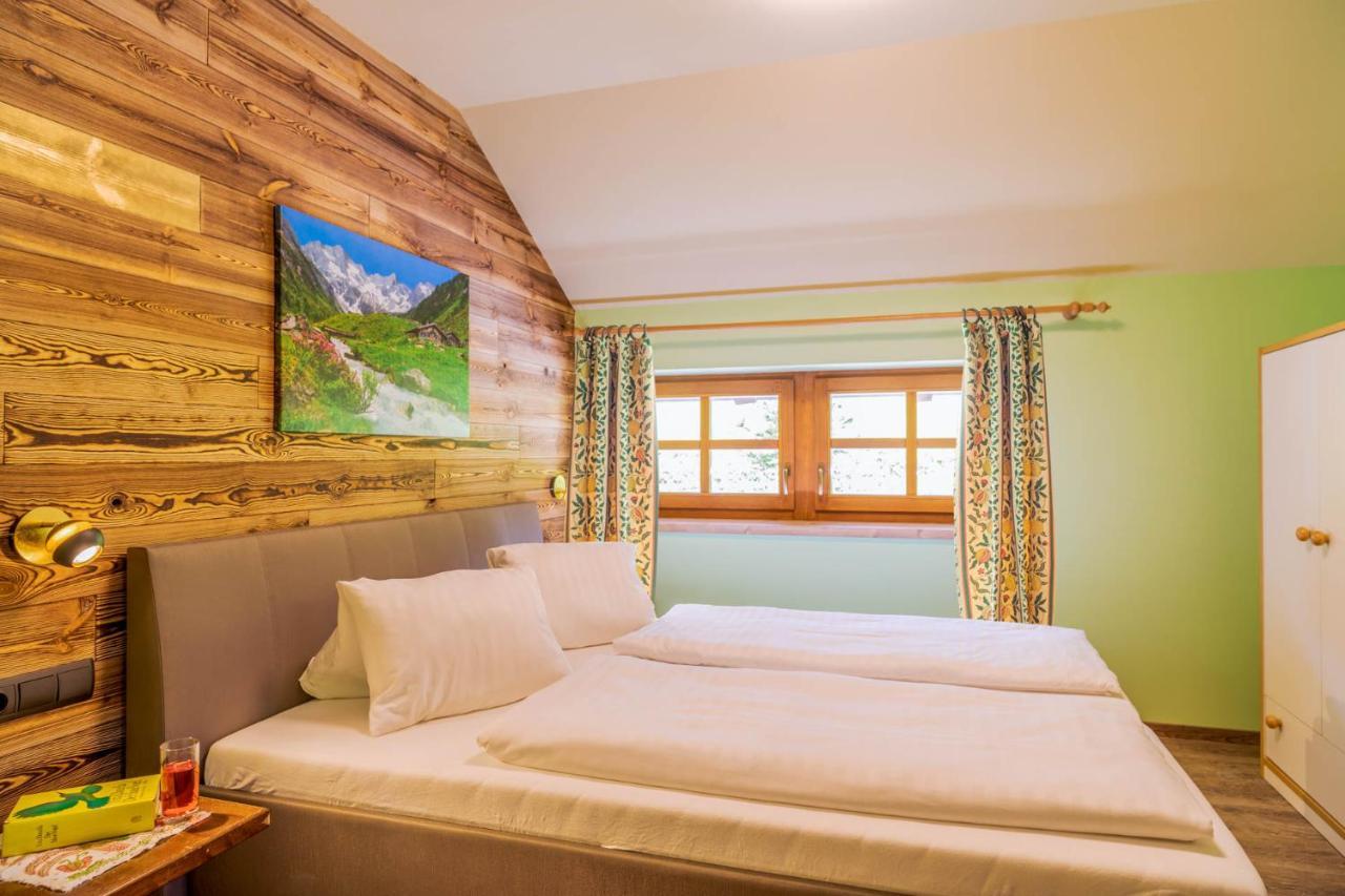 Putzenhof Appartements Großkirchheim Esterno foto