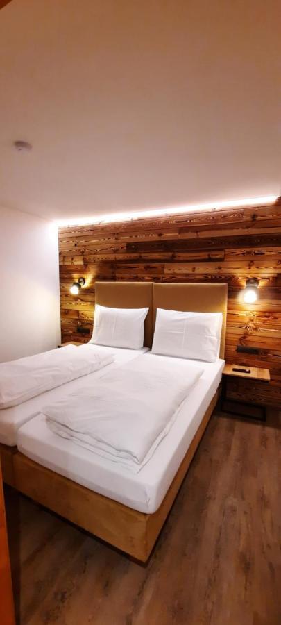 Putzenhof Appartements Großkirchheim Esterno foto